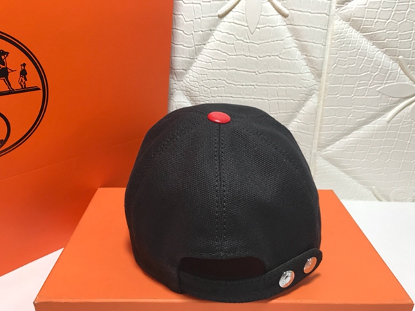 ブランド帽子側面デザイン